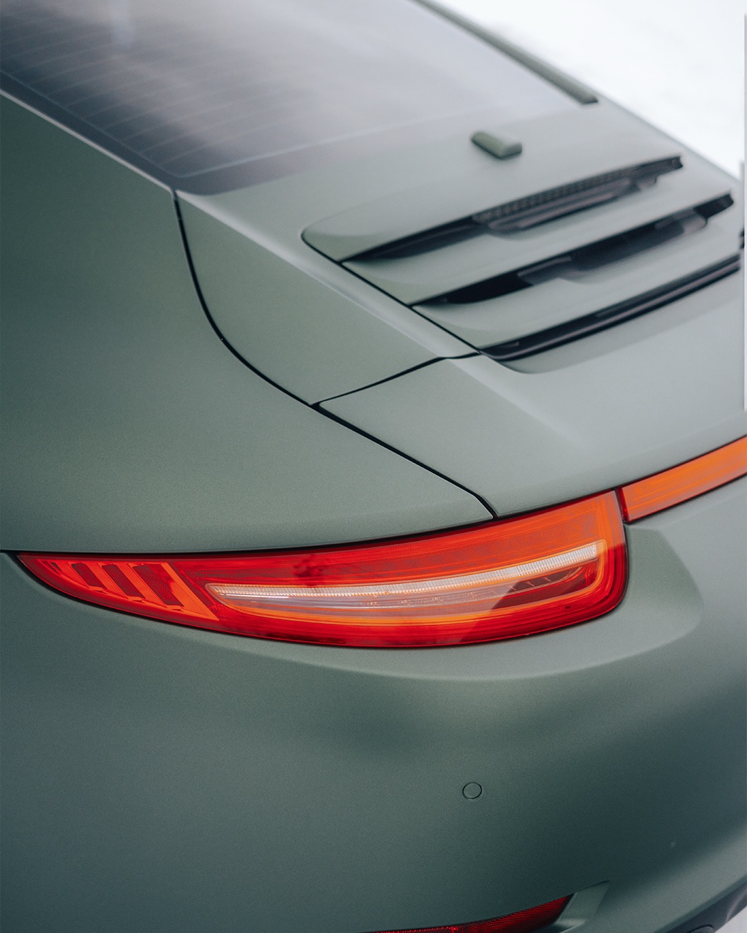 Ravoony Plus PET Matte Emerald Green Car Vinyl Wrap review Daniel Foster 05