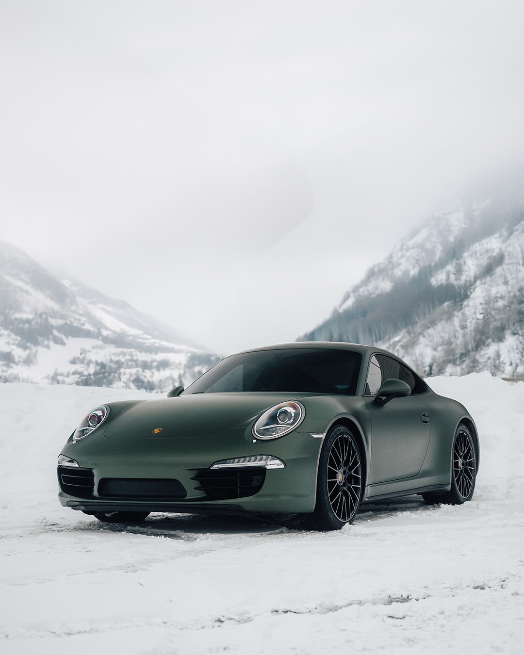 Ravoony Plus PET Matte Emerald Green Car Vinyl Wrap review Daniel Foster 00