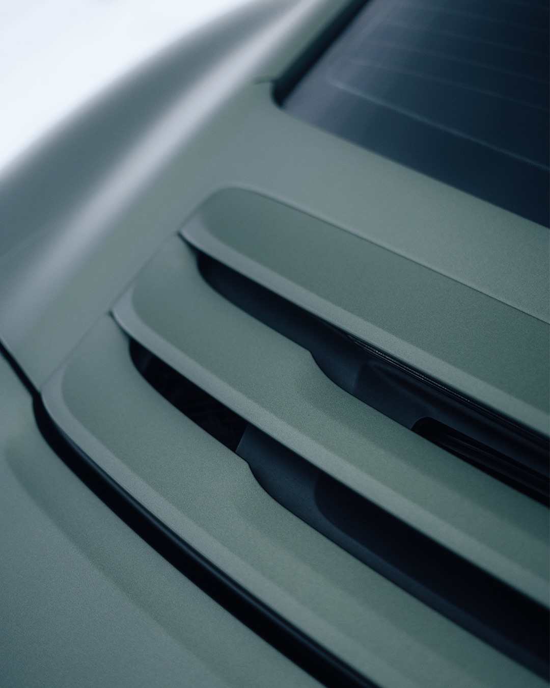 Ravoony Plus PET Matte Emerald Green Car Vinyl Wrap review Daniel Foster 03