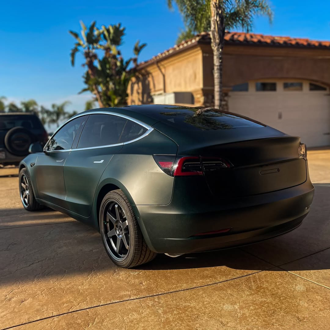 Ravoony Plus PET Matte Emerald Green Car Vinyl Wrap review Ethan Harris 01