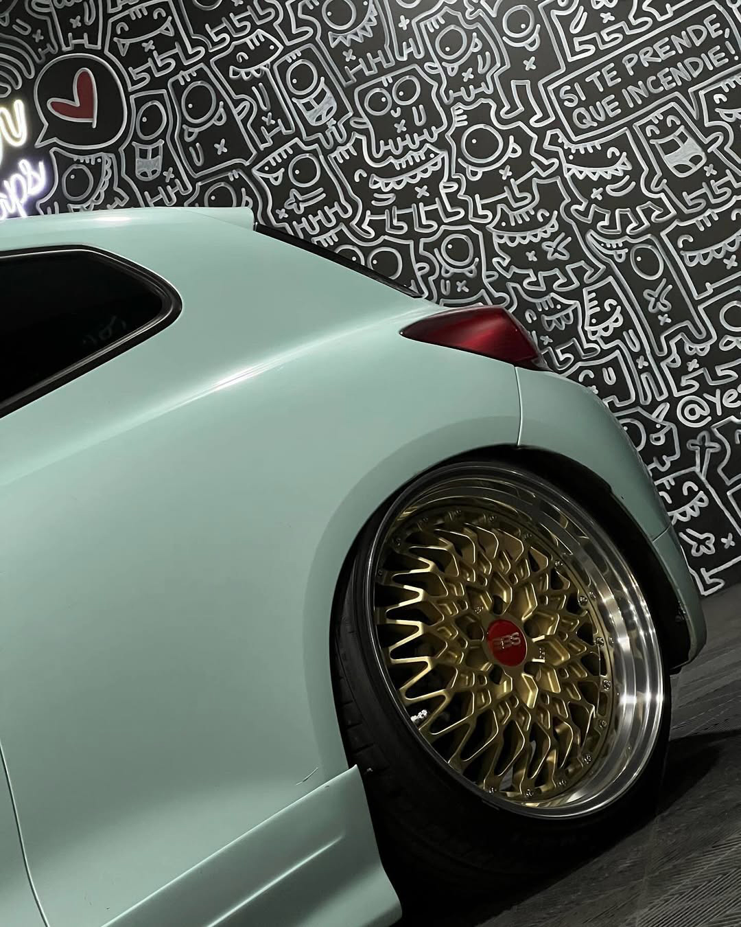 Ravoony Basic Gloss Macaron Moonlight Jade Vinyl Car Wrap review 4