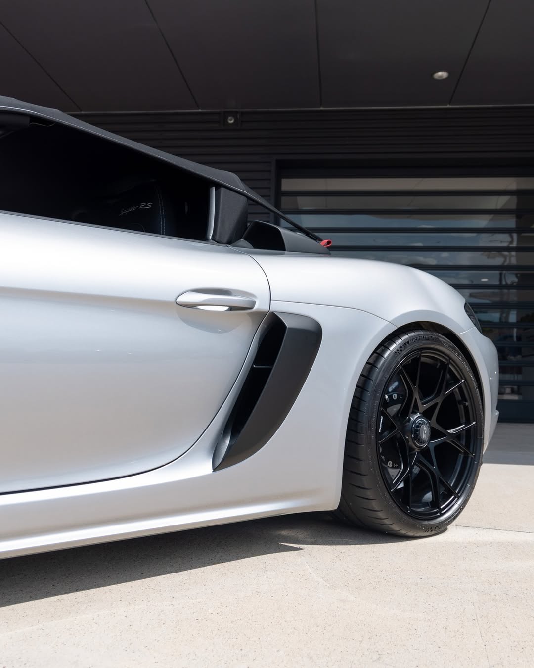 Ravoony Plus Matte Chrome Alexander Silver Metallic Vinyl Wrap review Chloe Walker 01