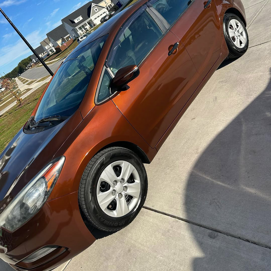 Ravoony Plus Porsche Gloss Terra Brown Vinyl Car Wrap review Mia Allen 02