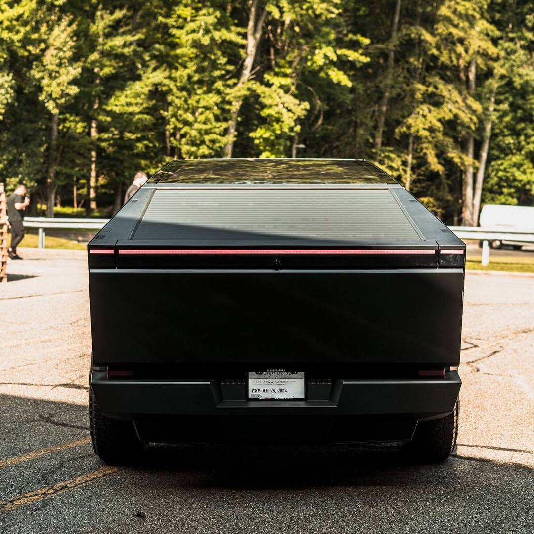 Ravoony Plus PET High Gloss Black Car Wrap review Rosie sheng 01