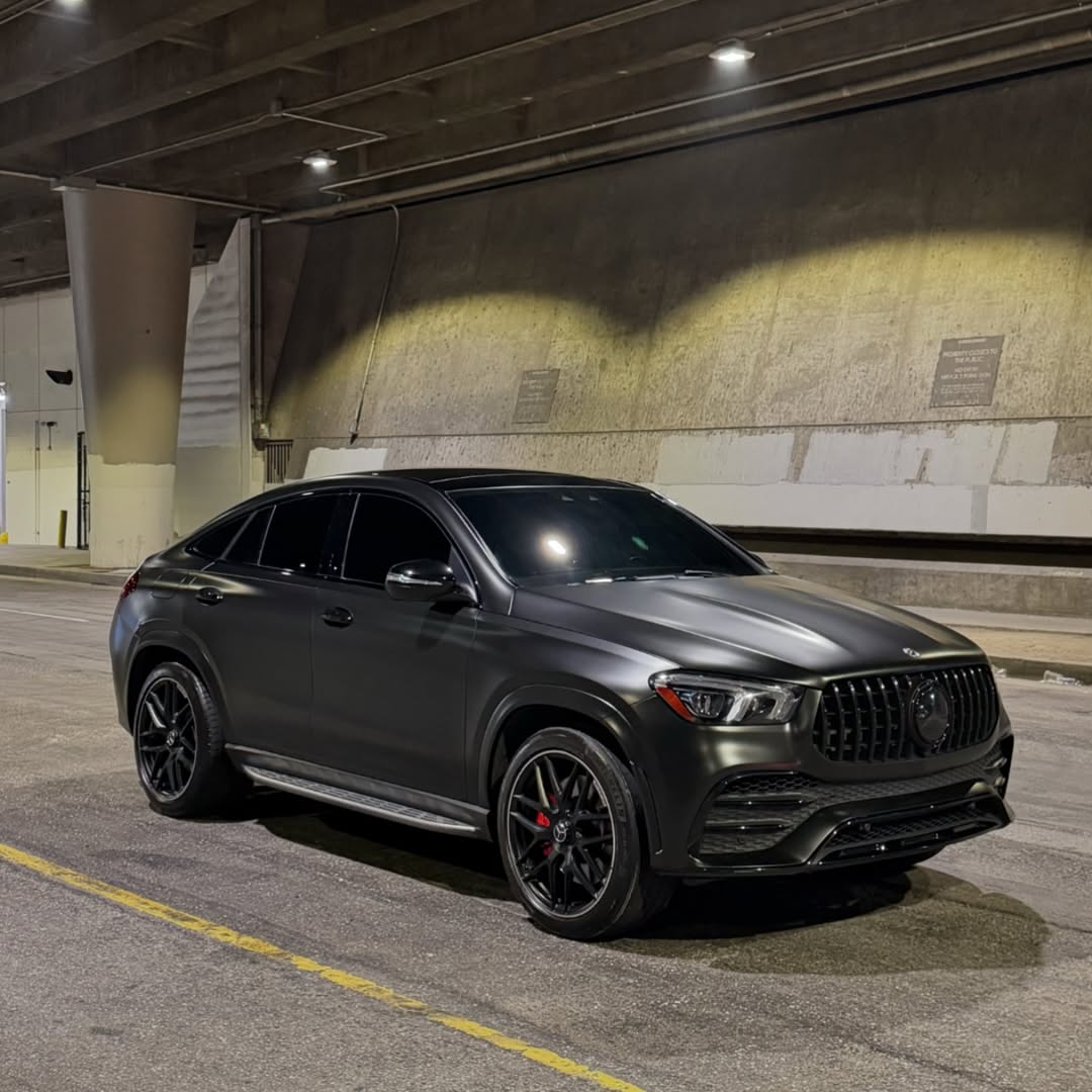 Ravoony Plus PET Satin Black Car Wrap review Jamie sheng 04