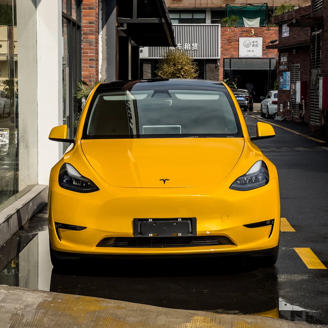 Ravoony Plus Glossy Metallic Yellow Car Wrap review Jason Miller 01