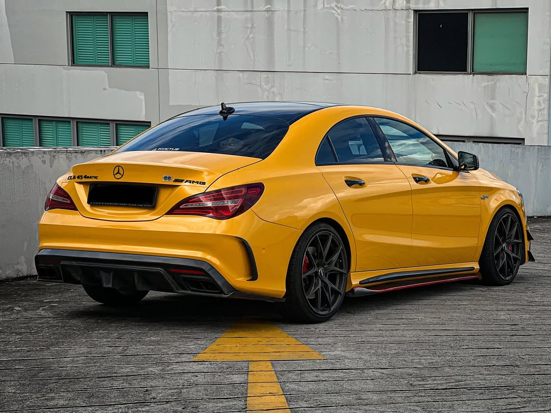 Ravoony Plus Glossy Metallic Yellow Car Wrap review Daniel White 03