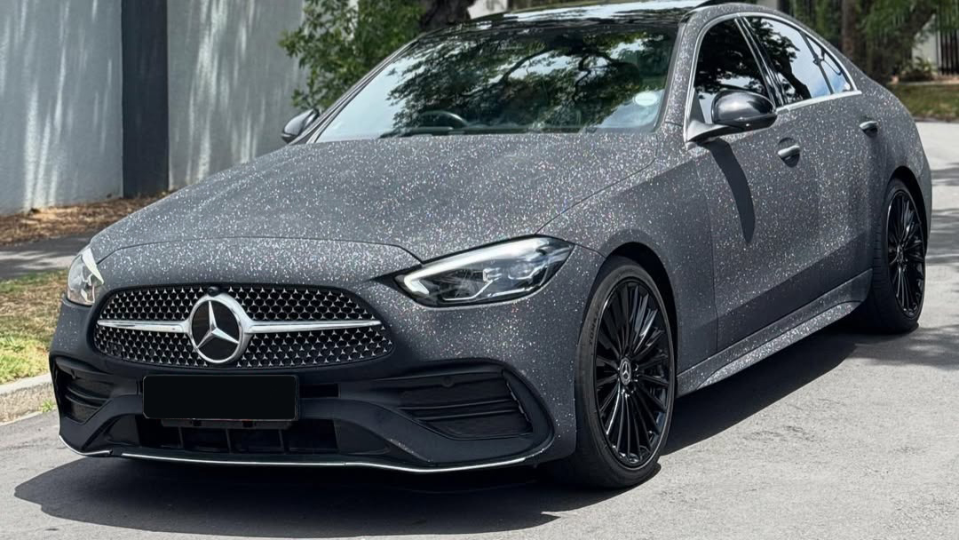 Ravoony Plus PET Super Glitter Black Car Vinyl Wrap review Brian Thompson 03