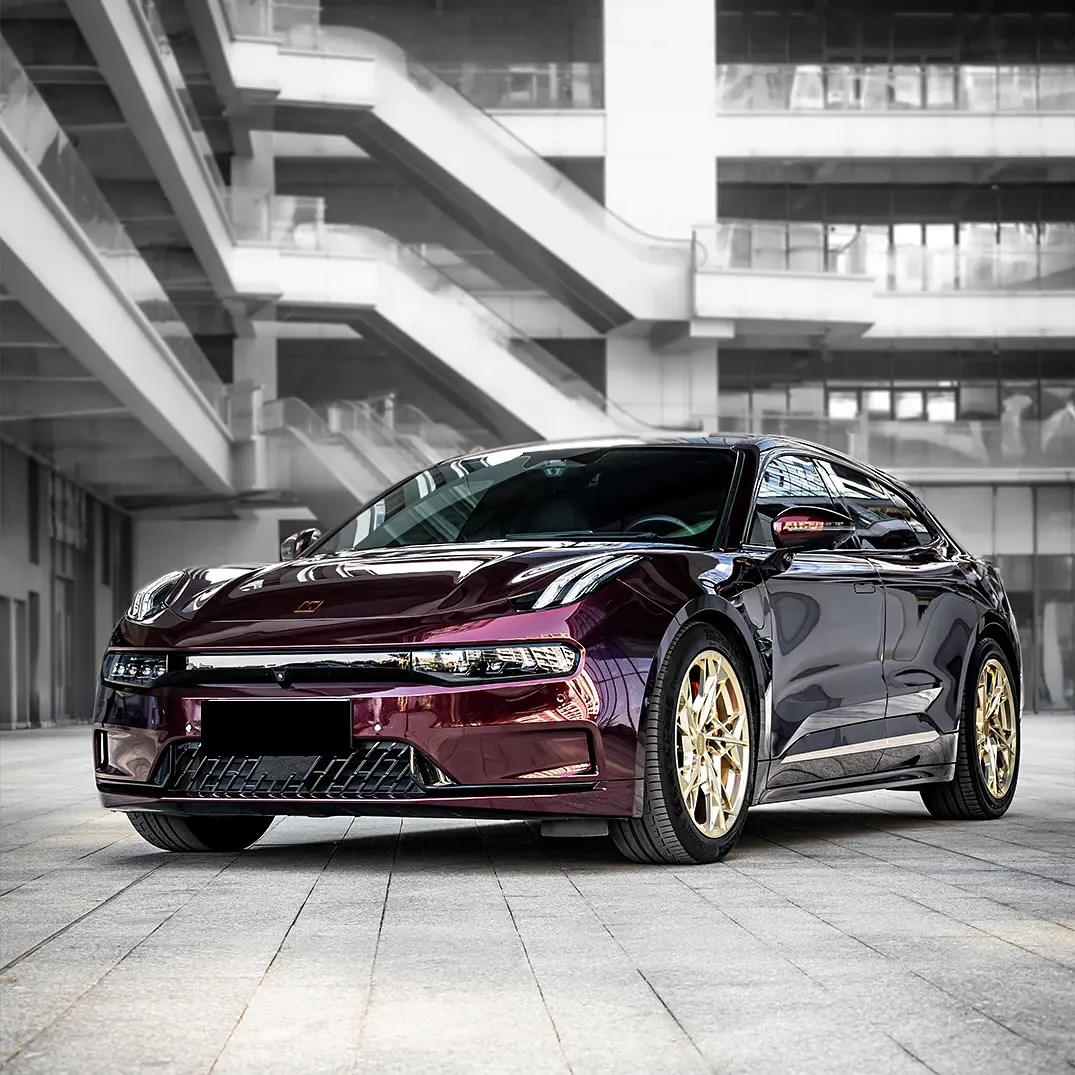 Ravoony Plus PET Gloss Glaze Black Red Vinyl Wrap review Andrew King 02