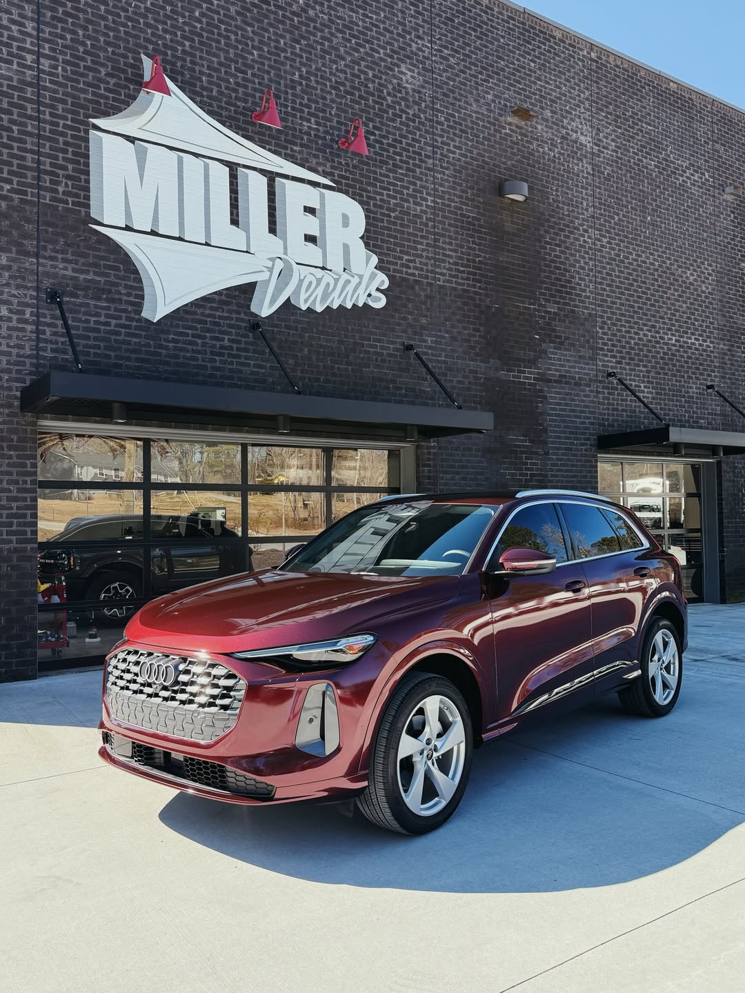 Ravoony Plus PET Gloss Glaze Black Red Vinyl Wrap review Samantha Young 01