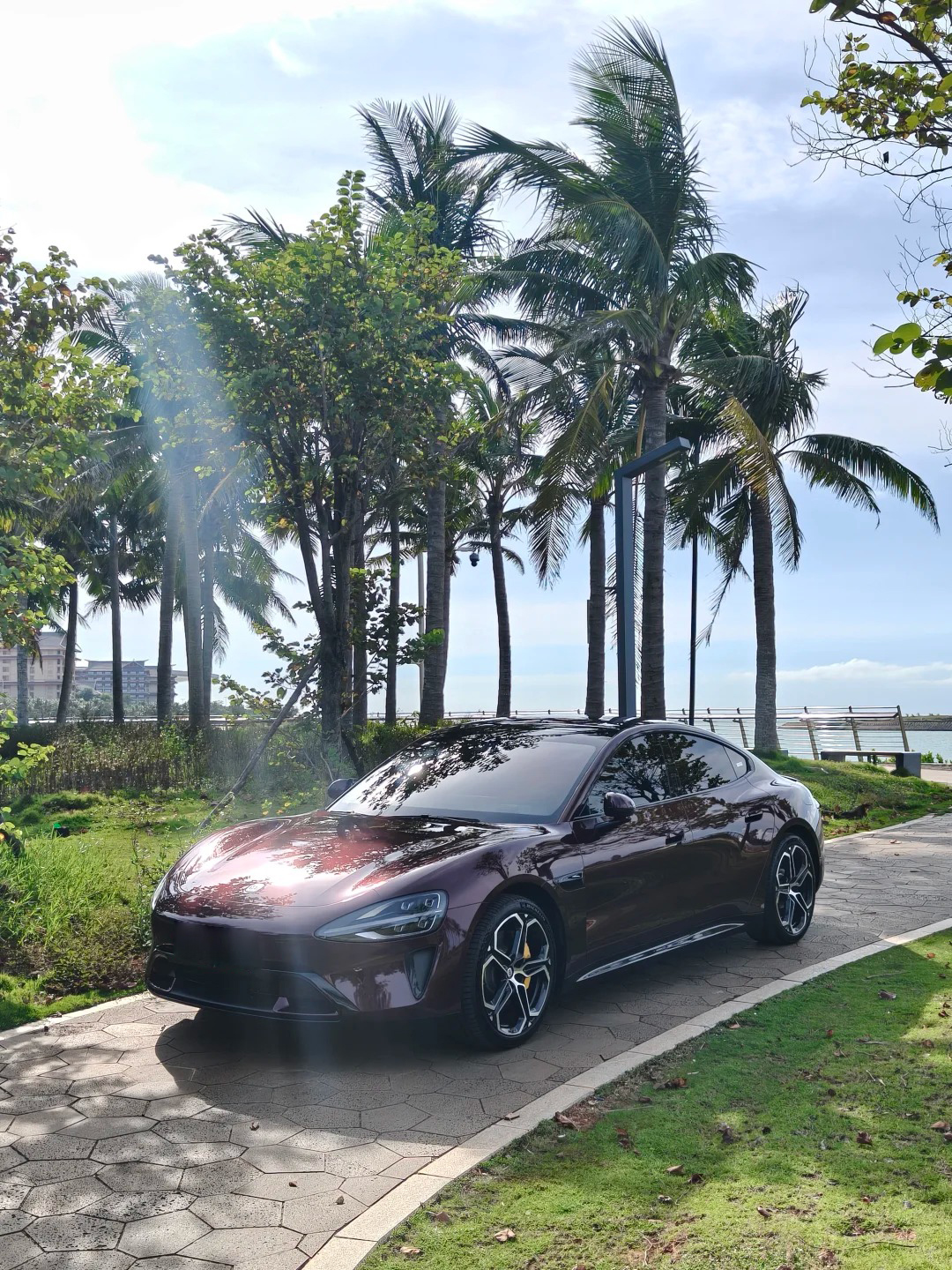 Ravoony Plus PET Gloss Glaze Black Red Vinyl Wrap review Ashley Clark 02