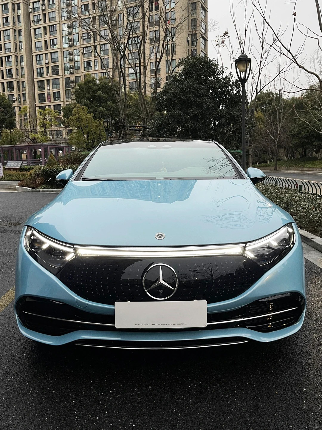 Ravoony Plus Gloss Metallic Porsche Ice Blue Car Wrap review Melissa Harris 03