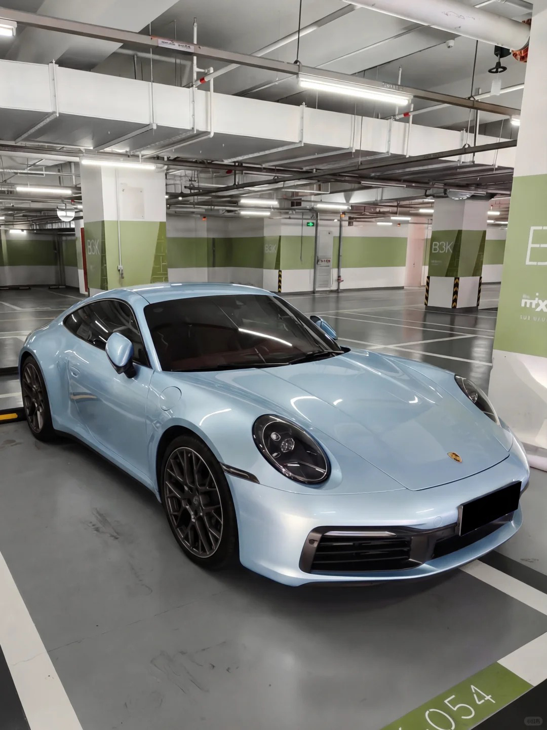 Ravoony Plus Gloss Metallic Porsche Ice Blue Car Wrap review Lisa Martinez 00