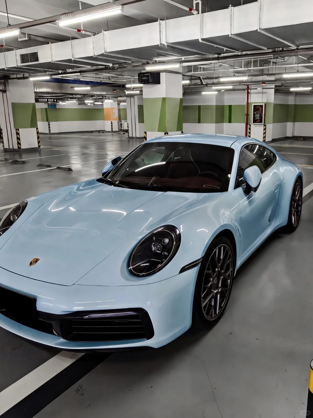 Ravoony Plus Gloss Metallic Porsche Ice Blue Car Wrap review Lisa Martinez 02