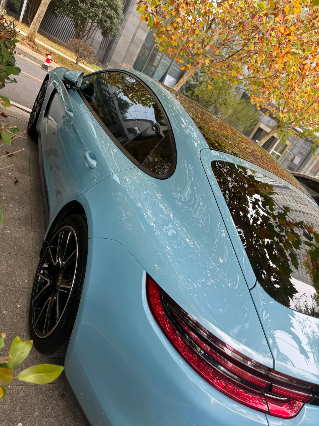 Ravoony Plus Gloss Metallic Porsche Ice Blue Car Wrap review Nicole Taylor 00