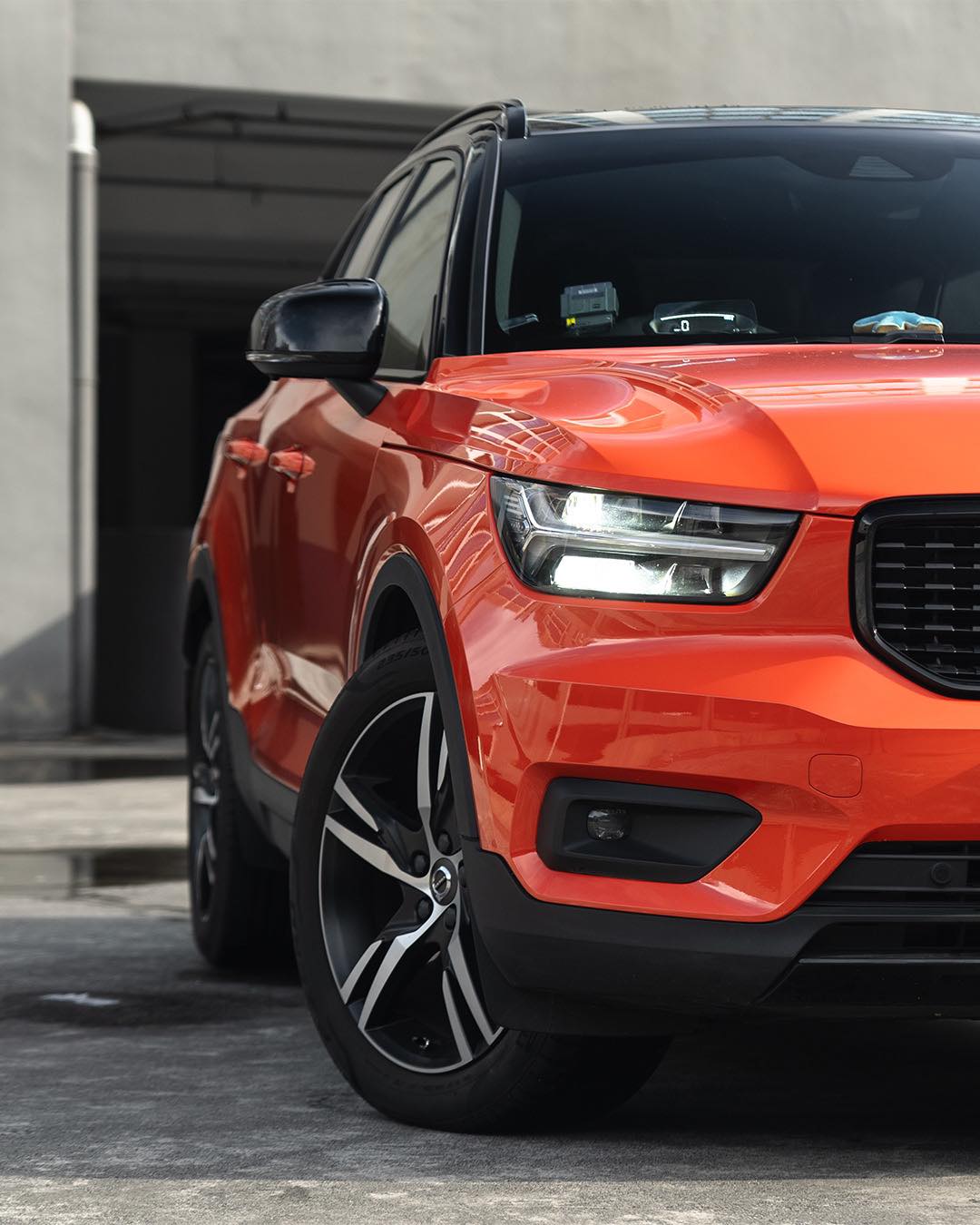 Ravoony Plus Glossy Porsche Orange Car Vinyl Wrap review Daniel Butler 01