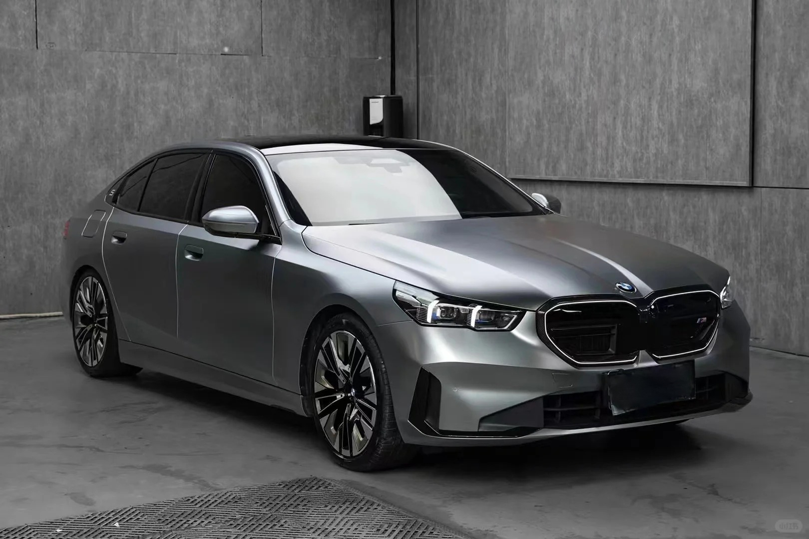 Ravoony Plus Pure Metal Carbon Grey Car Vinyl Wrap review 1