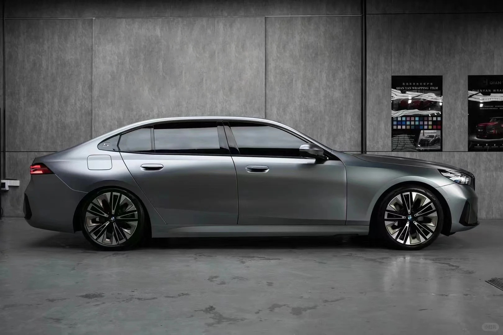 Ravoony Plus Pure Metal Carbon Grey Car Vinyl Wrap review 4