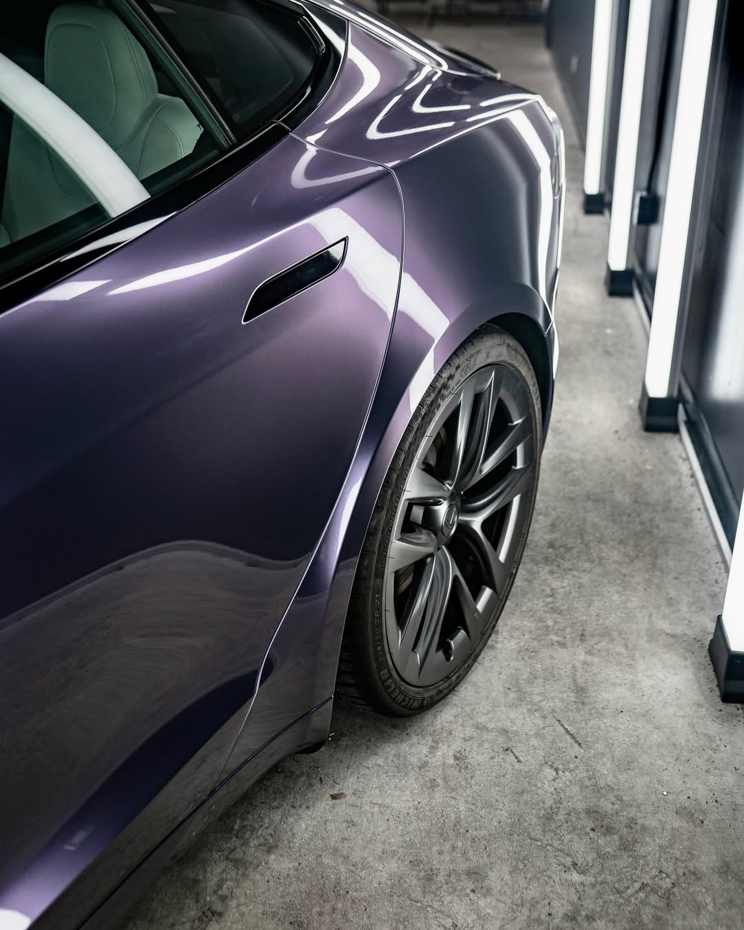 Ravoony Plus Bentley Gloss Grey Violet Car Vinyl Wrap review Liam Collins 05