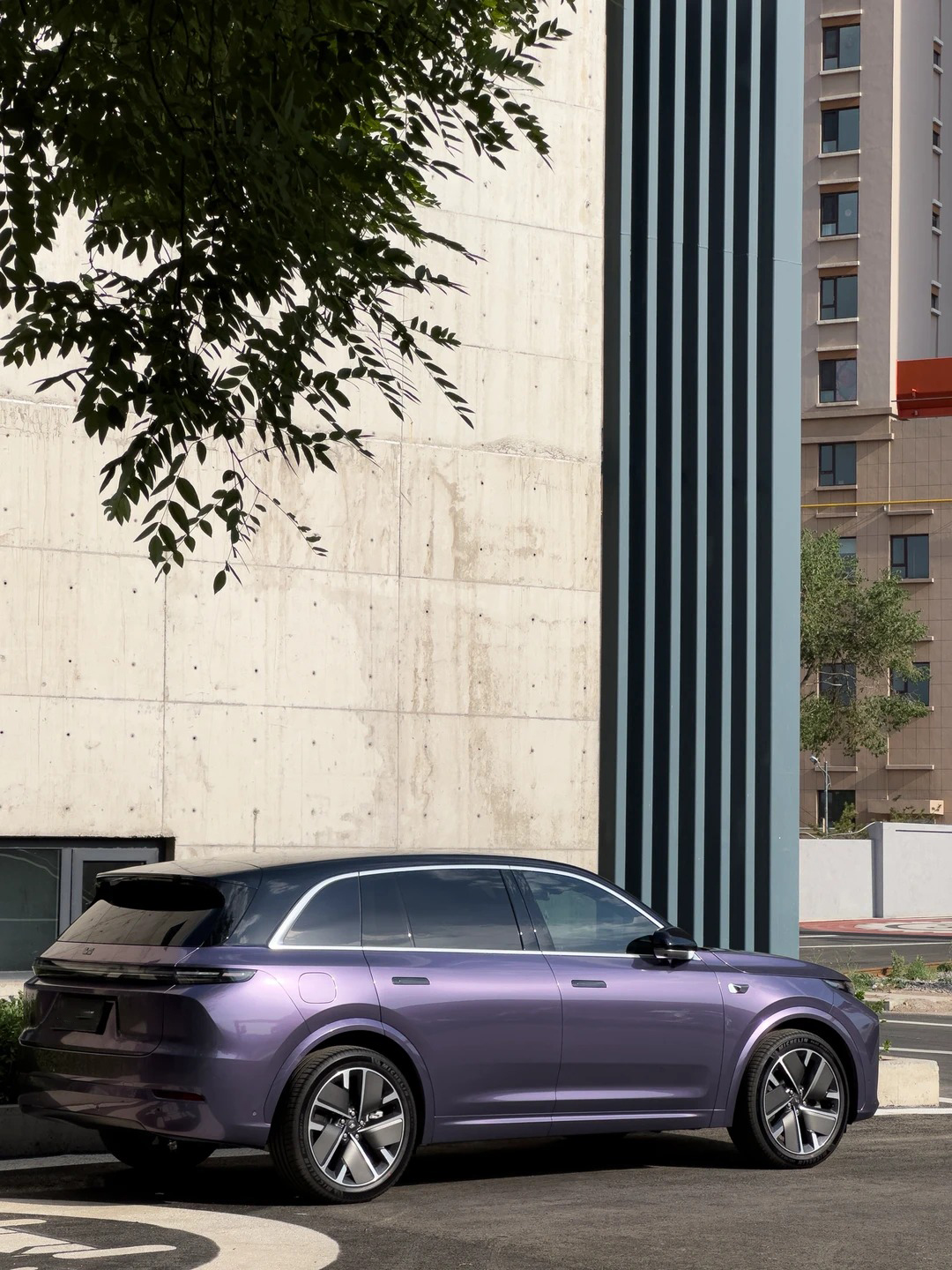 Ravoony Plus Bentley Gloss Grey Violet Car Vinyl Wrap review Sophia Reed 00