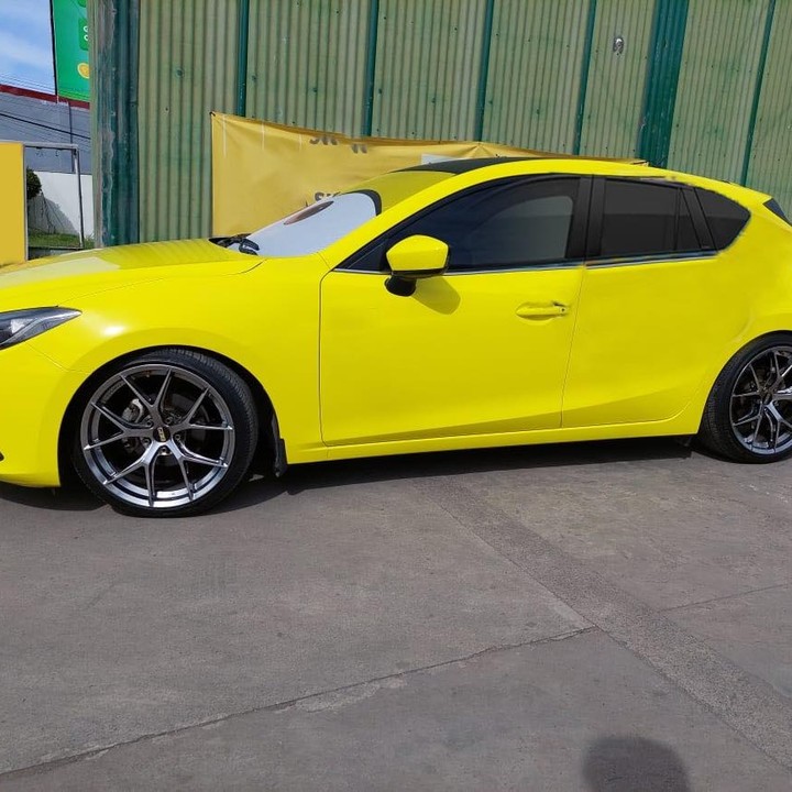 Ravoony Plus Glossy Crystal Lemon Yellow Vinyl Wrap review 1