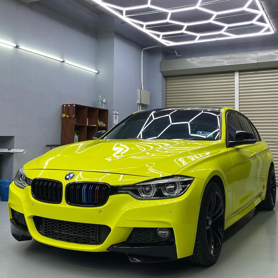 Ravoony Plus Glossy Crystal Lemon Yellow Vinyl Wrap review 4