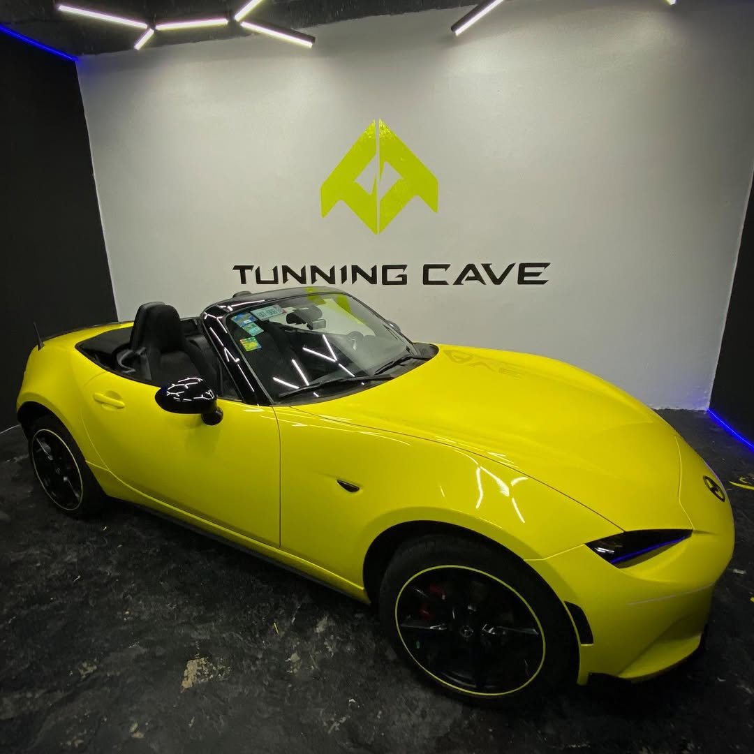 Ravoony Plus Glossy Crystal Lemon Yellow Vinyl Wrap review 5