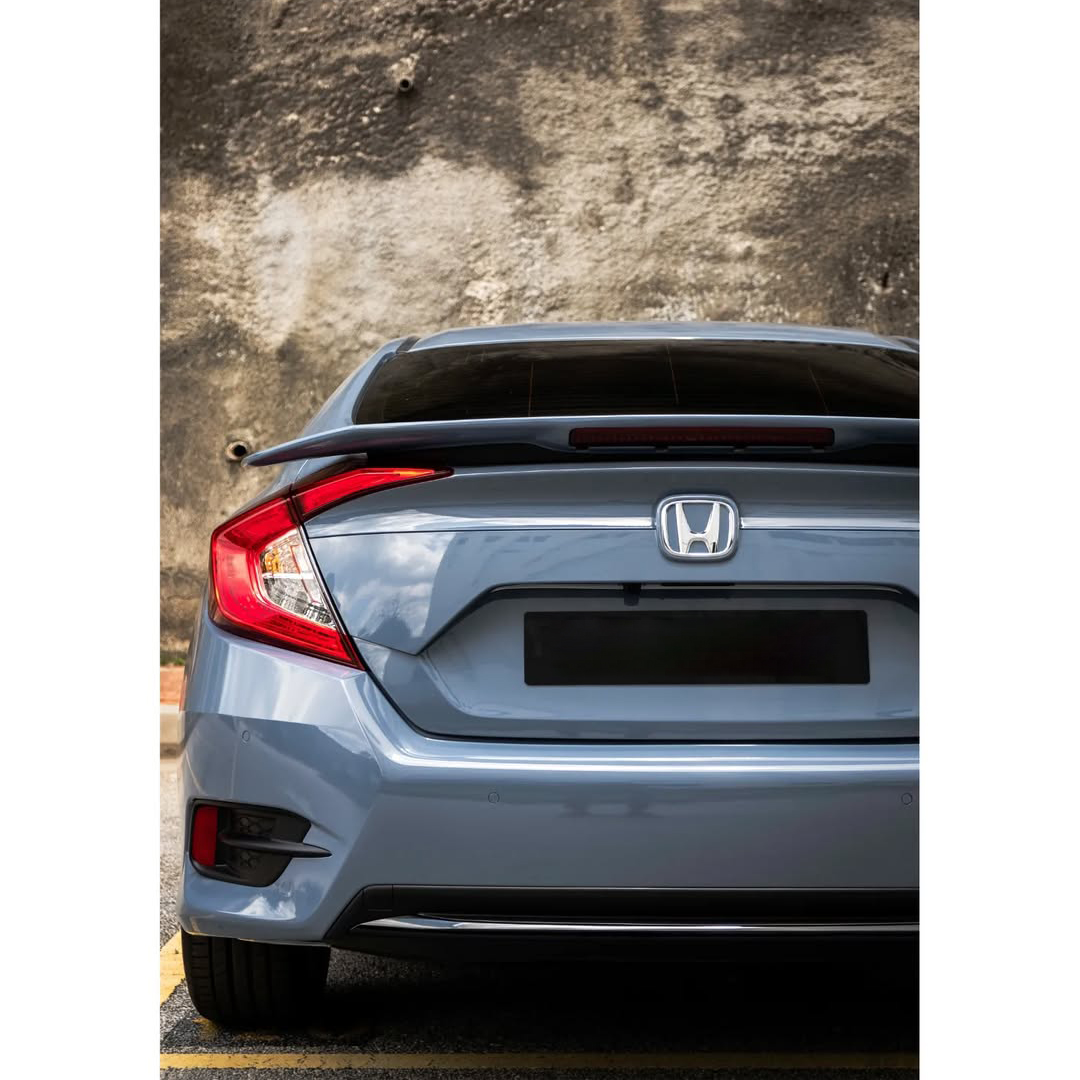 Ravoony Plus PET Glossy Crystal Cement Grey Car Wrap review Maya Butler 03