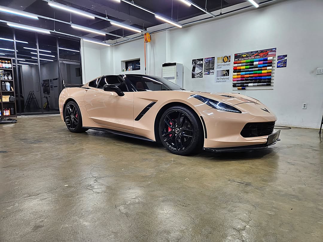 Ravoony Plus PET Premium Super Gloss Latte Beige Vinyl Wrap review Tyler Reed 03