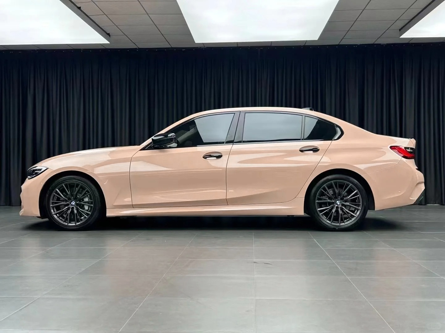 Ravoony Plus PET Premium Super Gloss Latte Beige Vinyl Wrap review Jason Miller 01