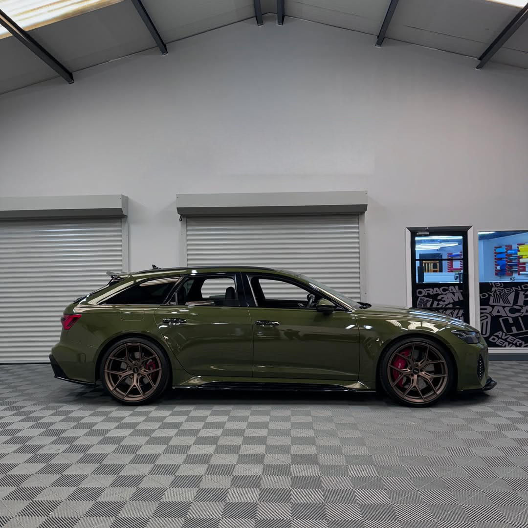 Ravoony Plus Audi Gloss Army Green Vinyl Car Wrap review Luna Bell 01