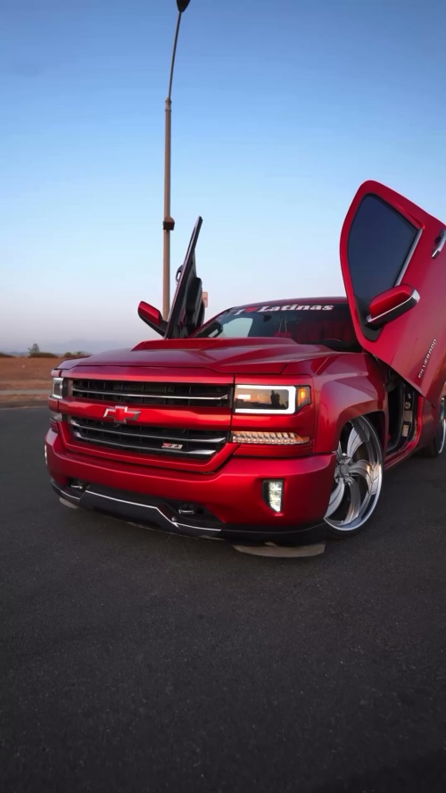 Ravoony Plus Gloss Metallic Vampire Red Vinyl Car Wrap review 