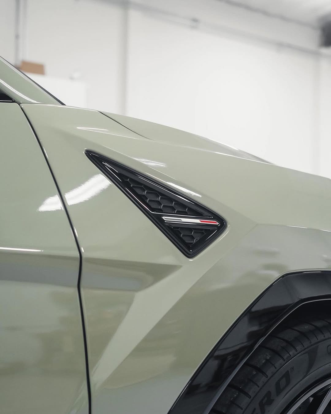 Ravoony Plus Light Khaki Green Car Vinyl Wrap review 1