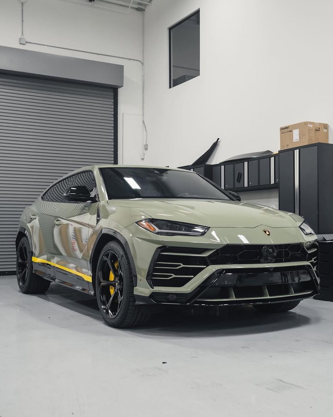 Ravoony Plus Light Khaki Green Car Vinyl Wrap review 0