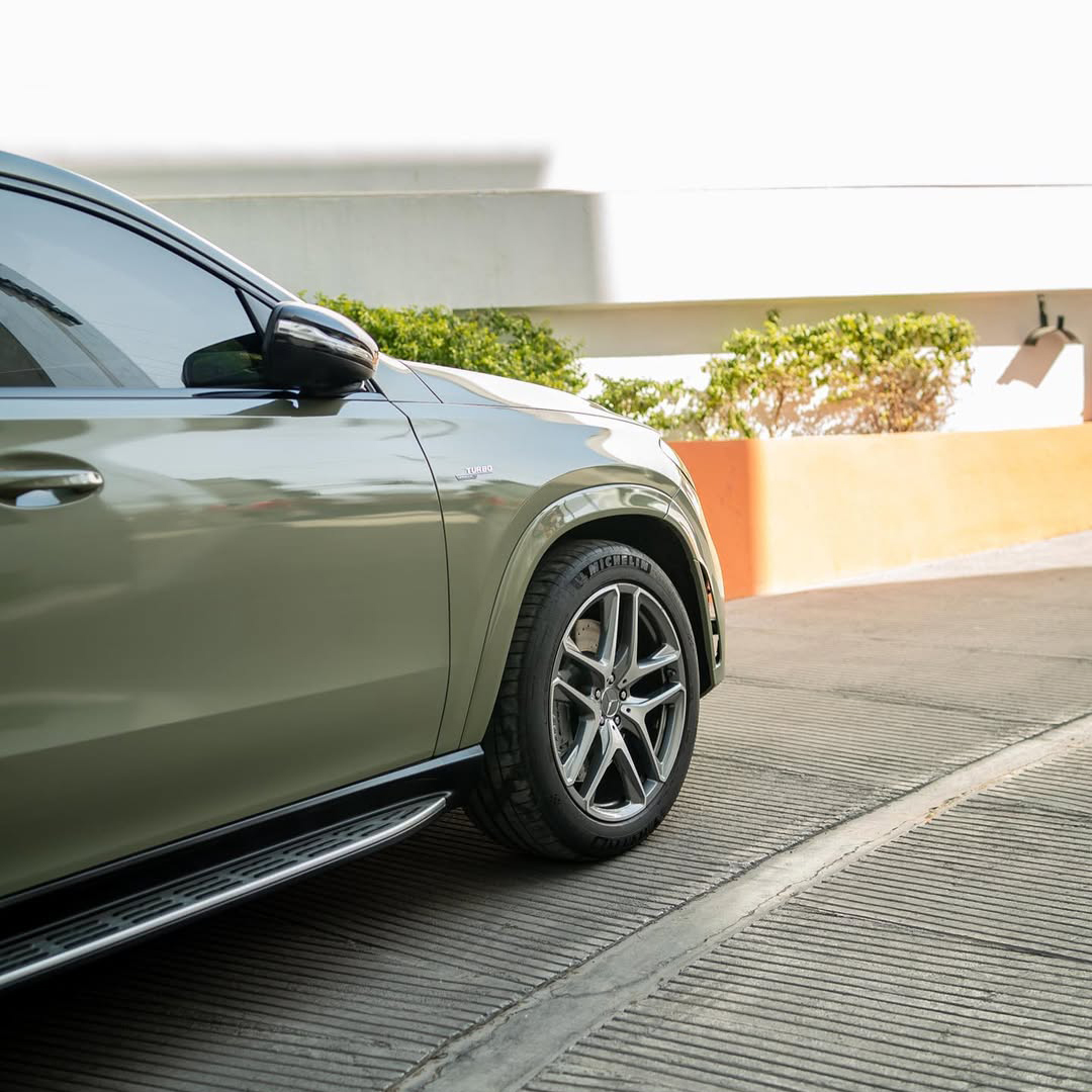 Ravoony Plus Light Khaki Green Car Vinyl Wrap review 2