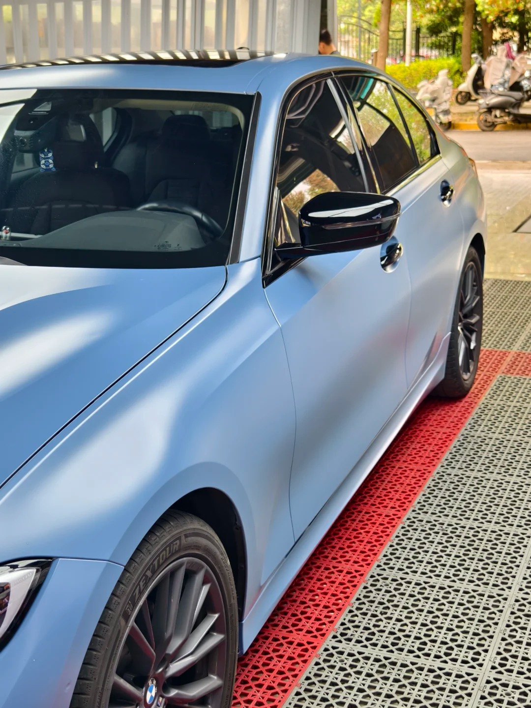 Ravoony Plus Ultimate Flat China Blue Car Wrap review Marcus Johnson 02