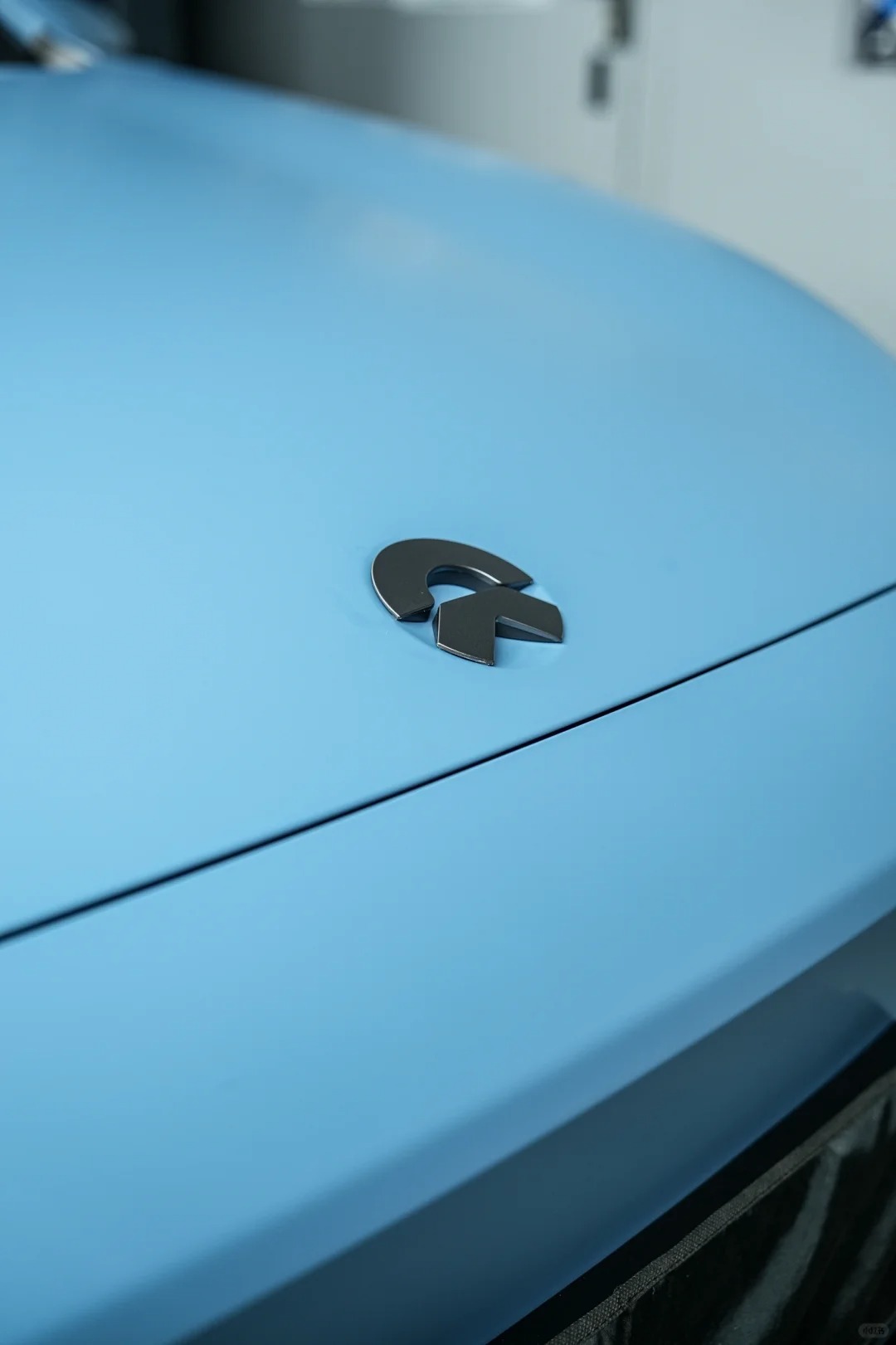 Ravoony Plus Ultimate Flat China Blue Car Wrap review Ashley Clark 01