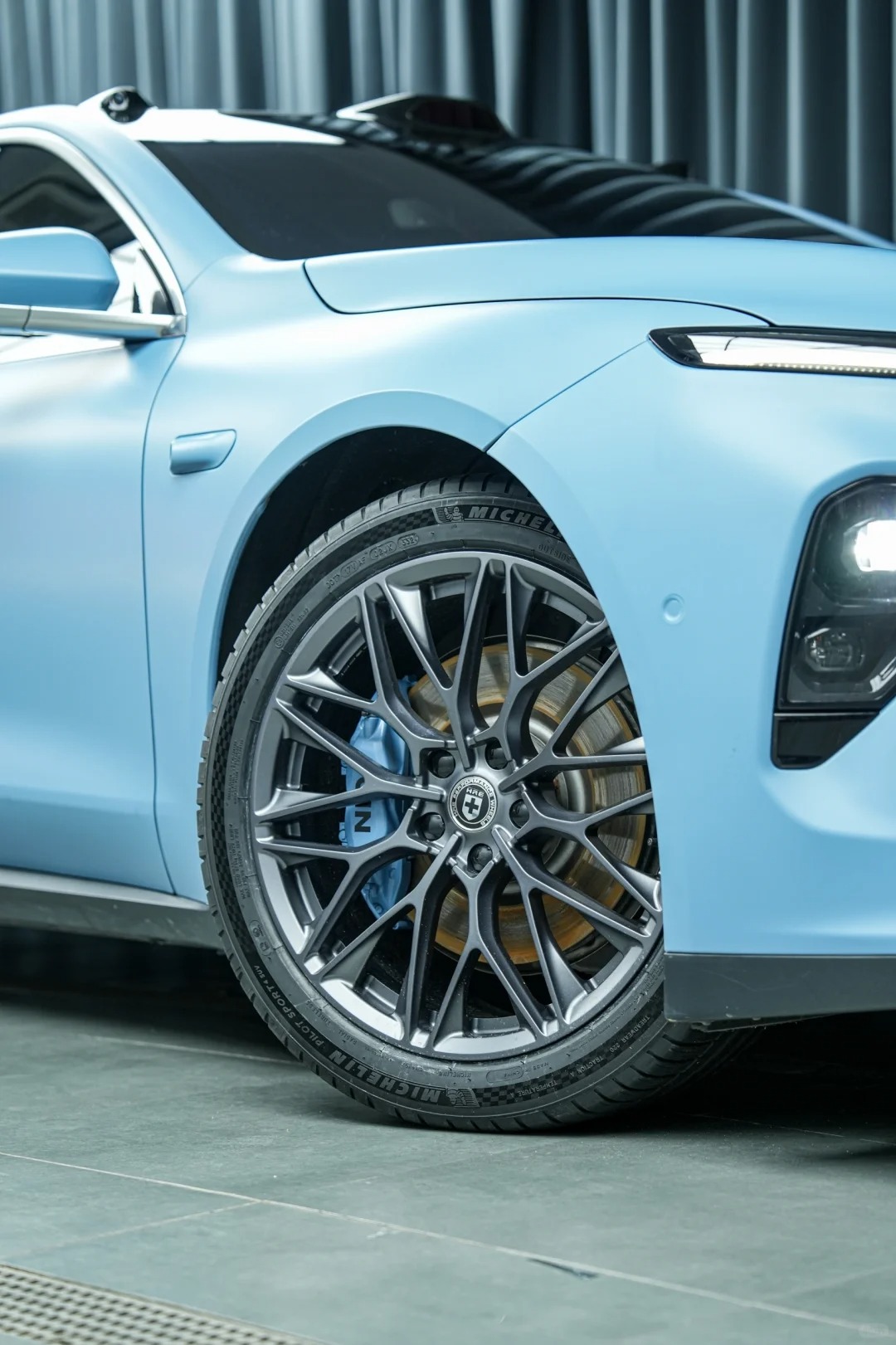 Ravoony Plus Ultimate Flat China Blue Car Wrap review Ashley Clark 03