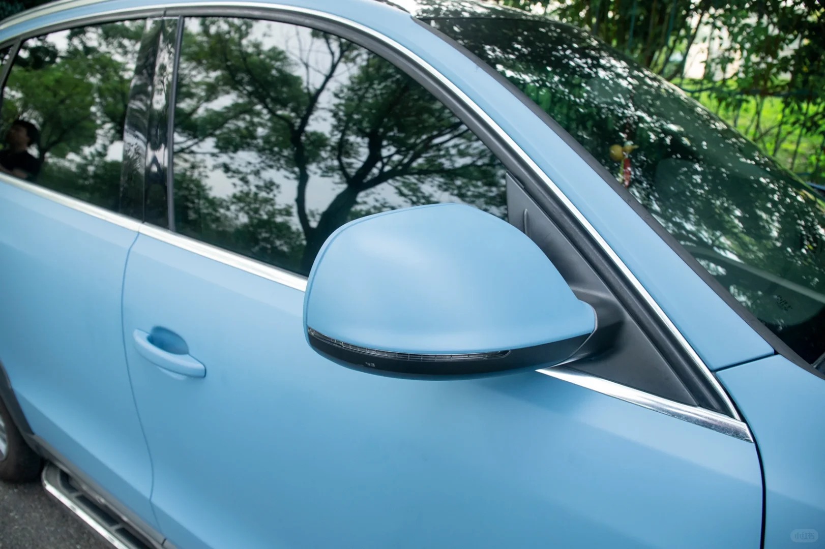 Ravoony Plus Ultimate Flat China Blue Car Wrap review Christopher Lee 04