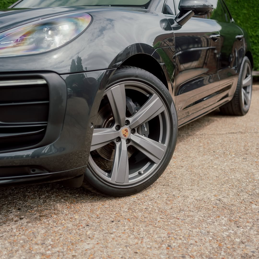  Ravoony Plus Porsche Gloss Volcano Grey Car Vinyl Wrap review Grace Brooks 01