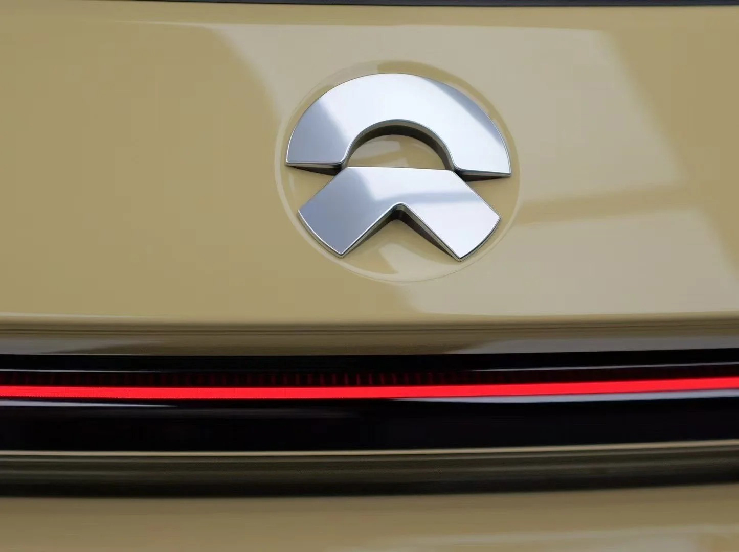 Ravoony Plus PET Glossy Sunbath Yellow Car Wrap review 1