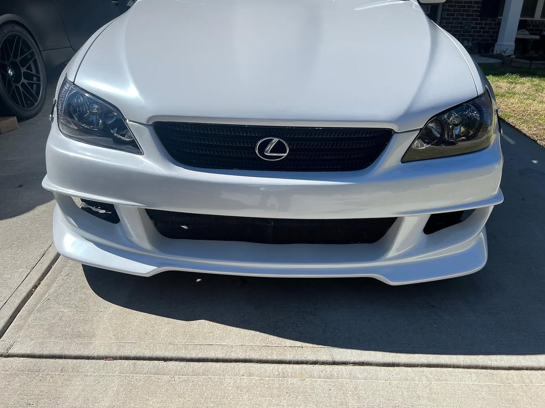 Ravoony Plus PET Gloss Shell White Car Wrap review Jasmine H. 01