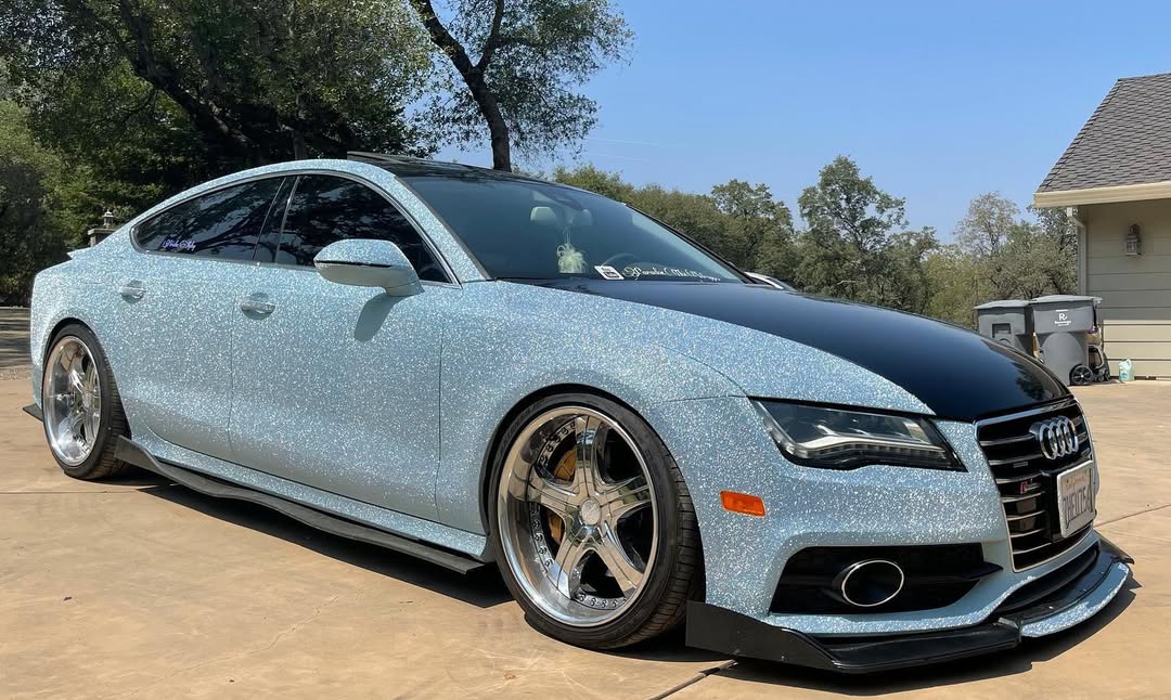 Ravoony Plus Super Glitter Blue Car Vinyl Wrap review Samantha P 01