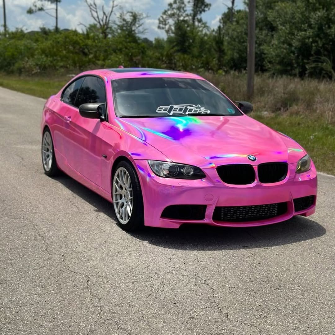Ravoony Plus Glossy Rainbow Neo Chrome Laser Pink Car Vinyl Wrap review 2