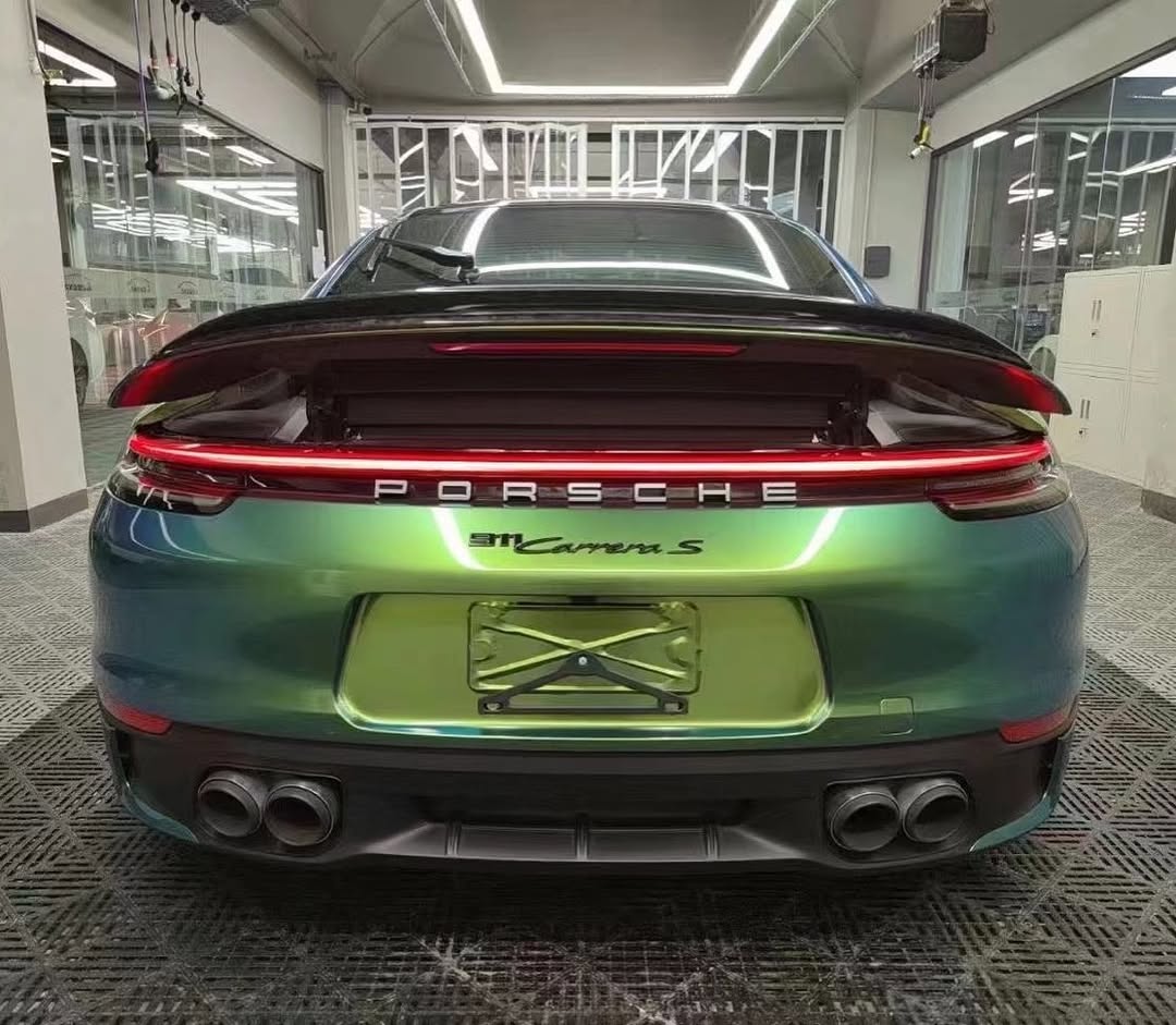 Ravoony Plus Glossy Chameleon Spring Green Car Wrap review Marcus from 04