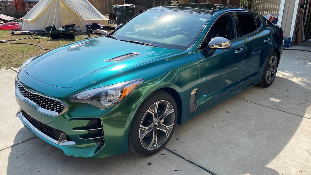 Ravoony Plus Glossy Chameleon Spring Green Car Wrap review Danielle M 02