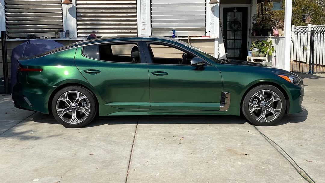 Ravoony Plus Glossy Chameleon Spring Green Car Wrap review Danielle M 00