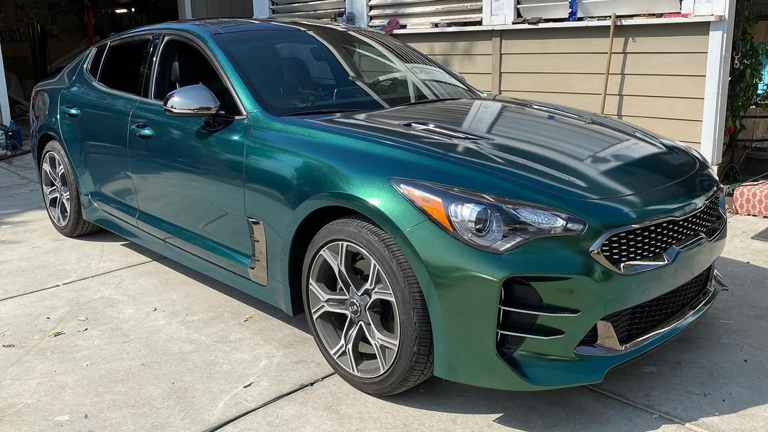 Ravoony Plus Glossy Chameleon Spring Green Car Wrap review Danielle M 03