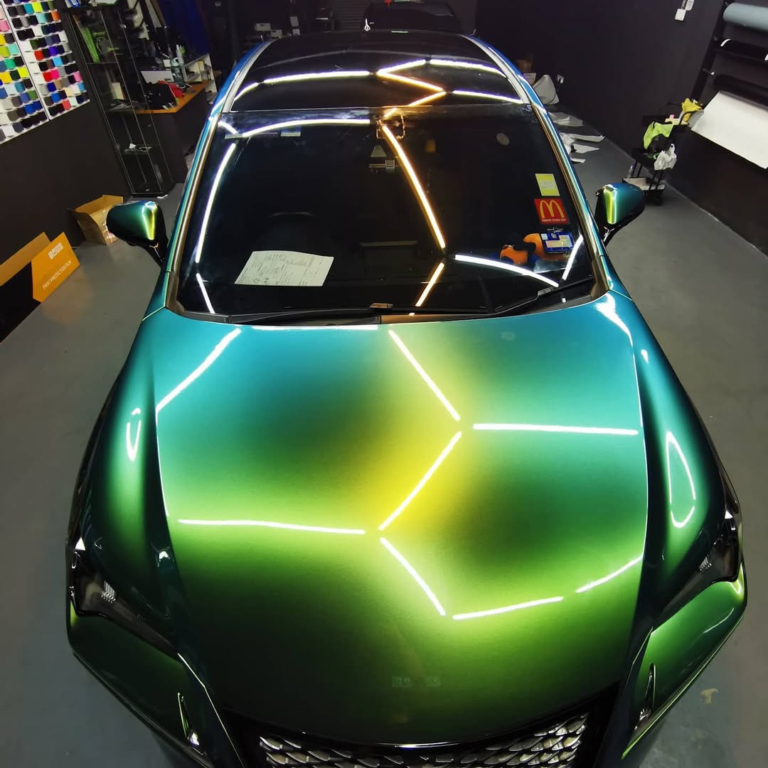 Ravoony Plus Glossy Chameleon Spring Green Car Wrap review Big Steve 05