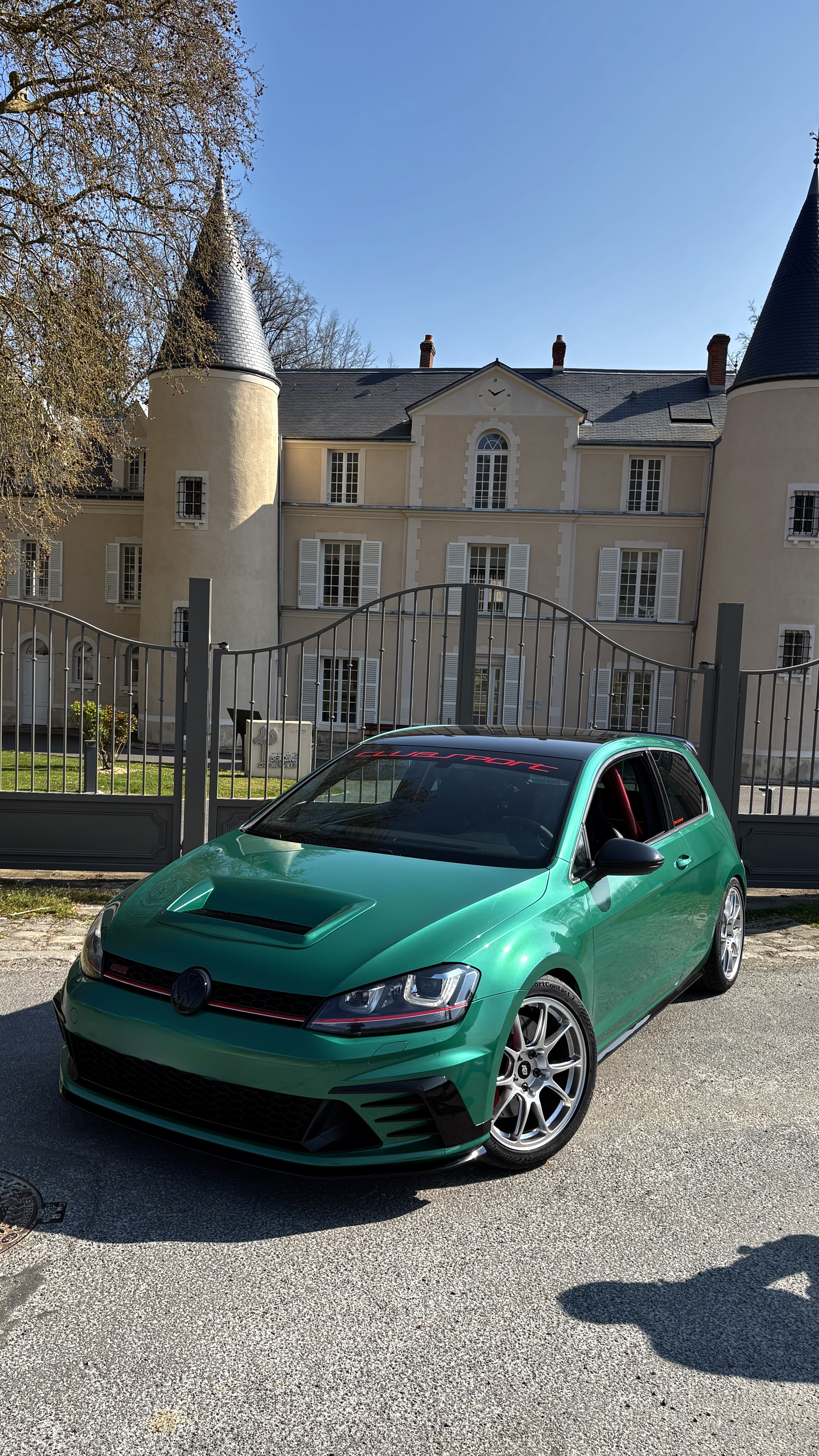 Ravoony Plus Gloss Paint Metallic Isle Of Man Green Car Vinyl Wrap review 3